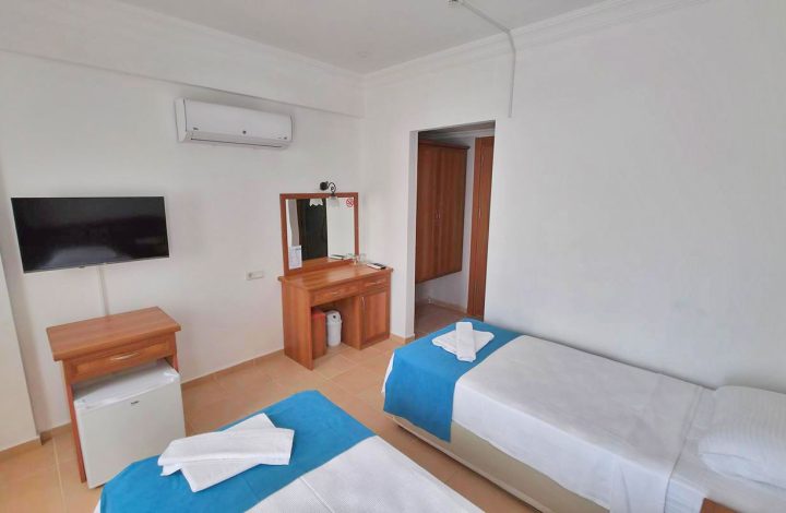 Standard Twin Rooms