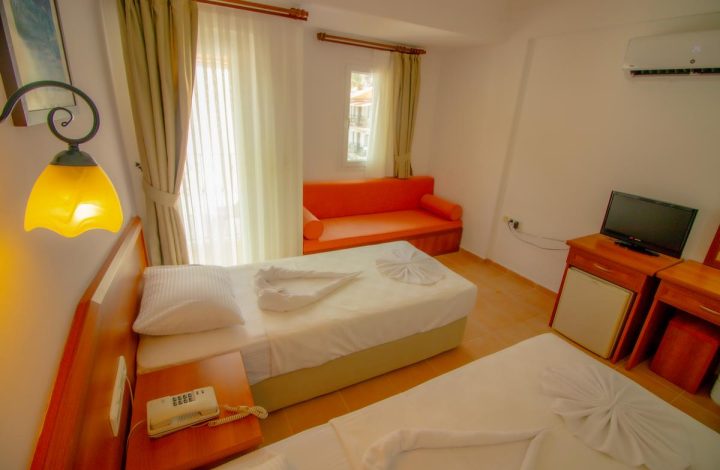 Standard Twin Rooms